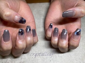 ネイルサロン クリスタルリーフ(Nailsalon Crystal Leaf)/