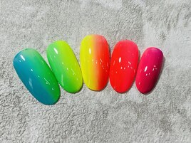 ネオン縦グラデーション