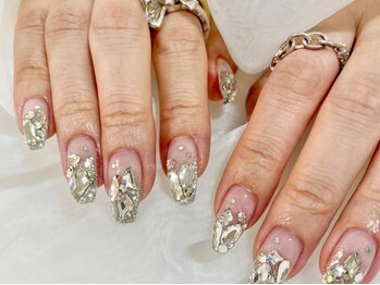 エスネイル 大宮店(es NAIL)の写真/有料パーツも込！トレンドデザインがオフ/アート込やり放題！大人可愛い上品系～トレンドデザインまで提案