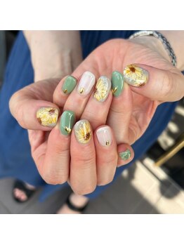 トータルサロン 白べぇーっ プラス/ひまわりネイル♪