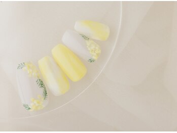 春のミモザネイル