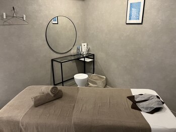 カームブルー(Calmblue)の写真/【空間×香り×高技術】アロマ香る大人の為のプライベート整体＆ドライヘッドスパサロン専門サロンが誕生!