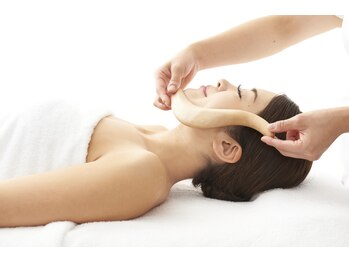 エレン(ellen)/パワーレメディフェイシャル