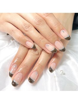 ダリア(DAHLIA)/フレンチネイル