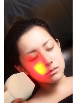 ポアレスサロン フィル(fil)/LEDライト レッド