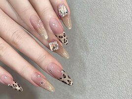 マグネットヒョウ柄ネイル