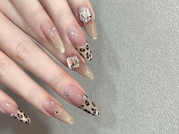 マグネットヒョウ柄ネイル