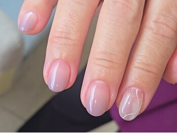 デュオの写真/【大人女性のオフィス系シンプルネイル】仕事上、派手なネイルは控えたい方も◎ちゅるちゅるカラー多数。