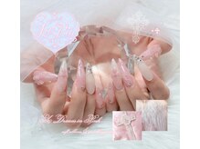 ラピアネイル(LaPia Nail)の雰囲気（十字架・リボンなどトレンドパーツ多数）