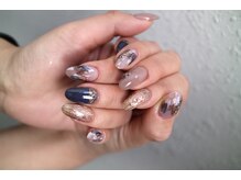 ネイルサロン R/スタイリングコース　8030円