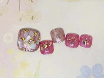 ネイルライフ(NailLife)/シェルのせフットデザイン