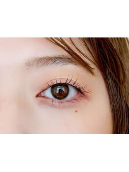 ナチュラル上品な目元にしたい