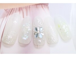 プチビジューネイル