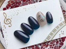 エストリブレ(estLivre)/ニュアンスネイル