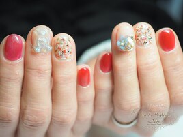 お花とクマのビジュー盛り