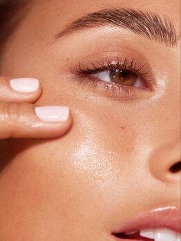 プレパレサロン(Preparer salon)の写真/お肌に優しいワックス剤を使用！お肌の弱い方でも◎トーンアップし、ゆで卵のようなツルツル肌が叶う*