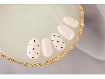 エムスラッシュ ネイル センター北店(M.SLASH)/キラキラドットネイル