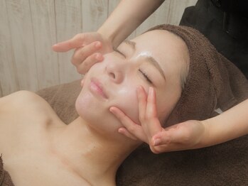 シェミー(CHEZ MEE)/(5)丁寧にリンパマッサージ