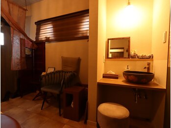 モアハピネス(More Happiness)/便利な手洗い＆メイク直しに