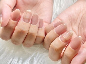 サロンドハロ(salon de Halo)の写真/透明感のあるくすみ上品ネイル×繊細でひと味違う《最旬×大人トレンド》ワンカラ―,カラグラ