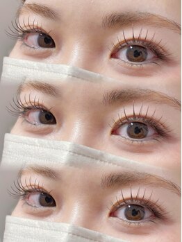 ディアロ(Dealo)の写真/【上品な大人ナチュラル目元】豊富なまつげパーマのデザインで1人1人に合った似合わせ目元で大人な印象に♪