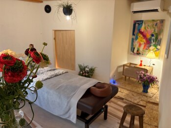 ロクロ 駒沢(rokuro)の写真/“痛みが教えてくれる”あなたの不調。CS60×完全個室で、心と体を整える静かな時間を。