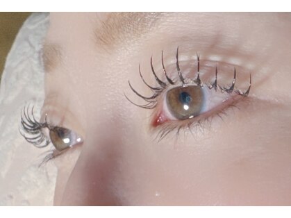 クリスタリザシオン(CRISTALLISATION)の写真