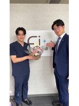 ファミリア整体院 西船橋院/お客様との写真