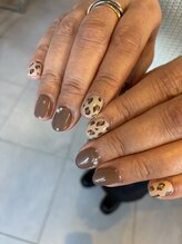 エス(es)/レオパードネイル