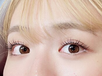 ビーハイブ ギフト ヘヤ(BeeHIVE gift HEYA)の写真/次世代まつ毛パーマラッシュリフト◎ダメージケアしつつ自まつげを健康的な美しさへ導きます*