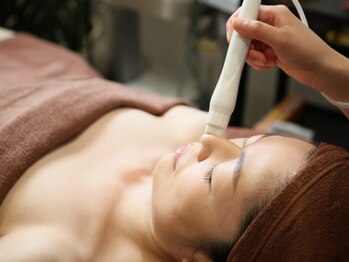 アフロディーテ(Aphrodite)の写真/【ハイドロフェイシャル】水素の力で黒ずみ・角栓を徹底ケア◎くすみが抜けて感動の透明美肌へ♪