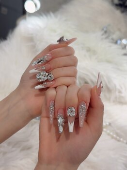 アズ(azu)の写真/【主役級に可愛い指先!!】時間内つけ放題◎豊富なカラー・パーツで大好きを詰め込んだお気に入りの指先に♪