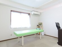 整体院ふくまるの雰囲気（清潔感のある落ち着いた雰囲気で心と身体の不調原因を突き止める）