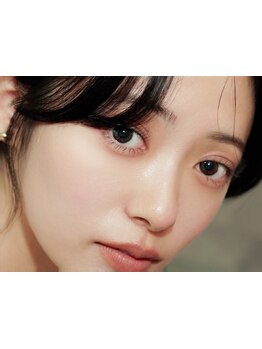 ナチュラル上品な目元にしたい