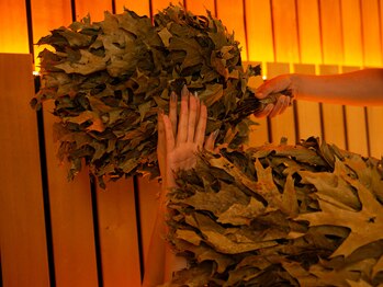 アールイー プライベートサウナ(Re: PRIVATE SAUNA)/様々な施術で体を温めていきます