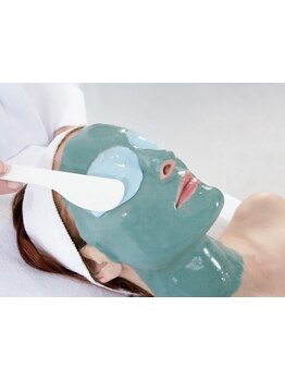 ホウレイ線・たるみ改善！予防ケア