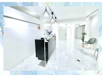 ホワイトニングショップ 千葉店/清潔感のある店内★