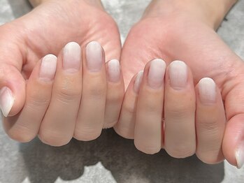 ヒールネイル(heal nail)/白グラデーション.