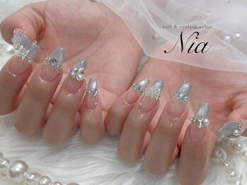 ニア ネイルサロン 大阪駅前第2ビル(Nia)/enoiうるちゅるビジューネイル