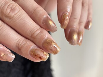プリュネ(Prune)の写真/【ニュアンスネイルが得意なサロン】短い爪でもお洒落に映える◎バランスにこだわったショートネイル◇