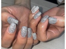 フラッシュネイルでキラキラに