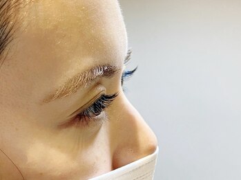 トリート(TREAT)/自然に盛れるマツエクナチュラル