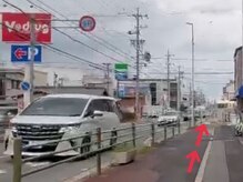 POLA 黒川金城店/左手にVドラックがみえてきます