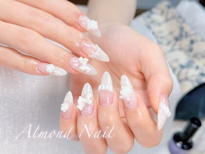 アルモンド ネイル(Almond Nail)の写真