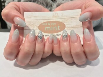 ネイルアンドアイ ミント(nail＆eye mint)/カラーグラデーション