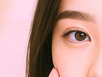 フリープ(freep)の写真/まつ毛の持ちが良く、朝のメイクも時短に♪丁寧なカウンセリングと高い技術力で、理想の目元を長くキープ◎