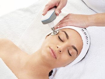 ルチル美容鍼灸の写真/多彩なアプローチと熟練の経験で、若々しいポテンシャルUPのためのオーダーメイドフェイシャルを叶えます◎