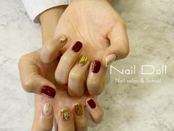 ネイルドール(Nail Doll)/ボルドー×ゴールド