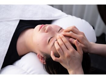 雲上のゆりかご 志木店の写真/本格ドライヘッドスパでPCやスマホでの目の疲れを解消！血行を促進し頭痛、首・肩コリにも効果◎【志木】