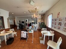 ビューティー モア 長岡店(More)の雰囲気（明るい店内で至福の時間を☆）